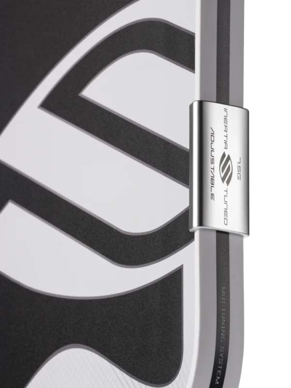 Selkirk OMNI Elongated paddle in Chalk, close-up of the adjustable MOI weight Selkirk OMNI Elongated paddle in Chalk, close-up of the adjustable MOI weight